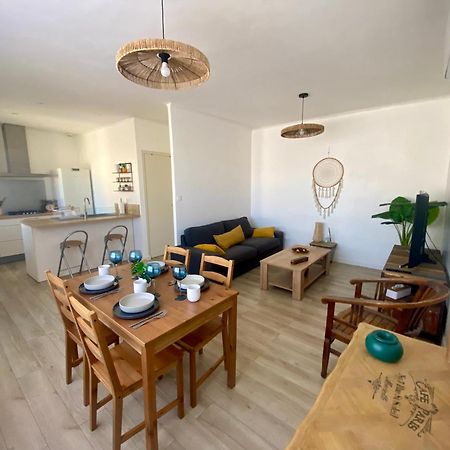 Au Bord De La Camargue Apartamento Aubord Exterior foto